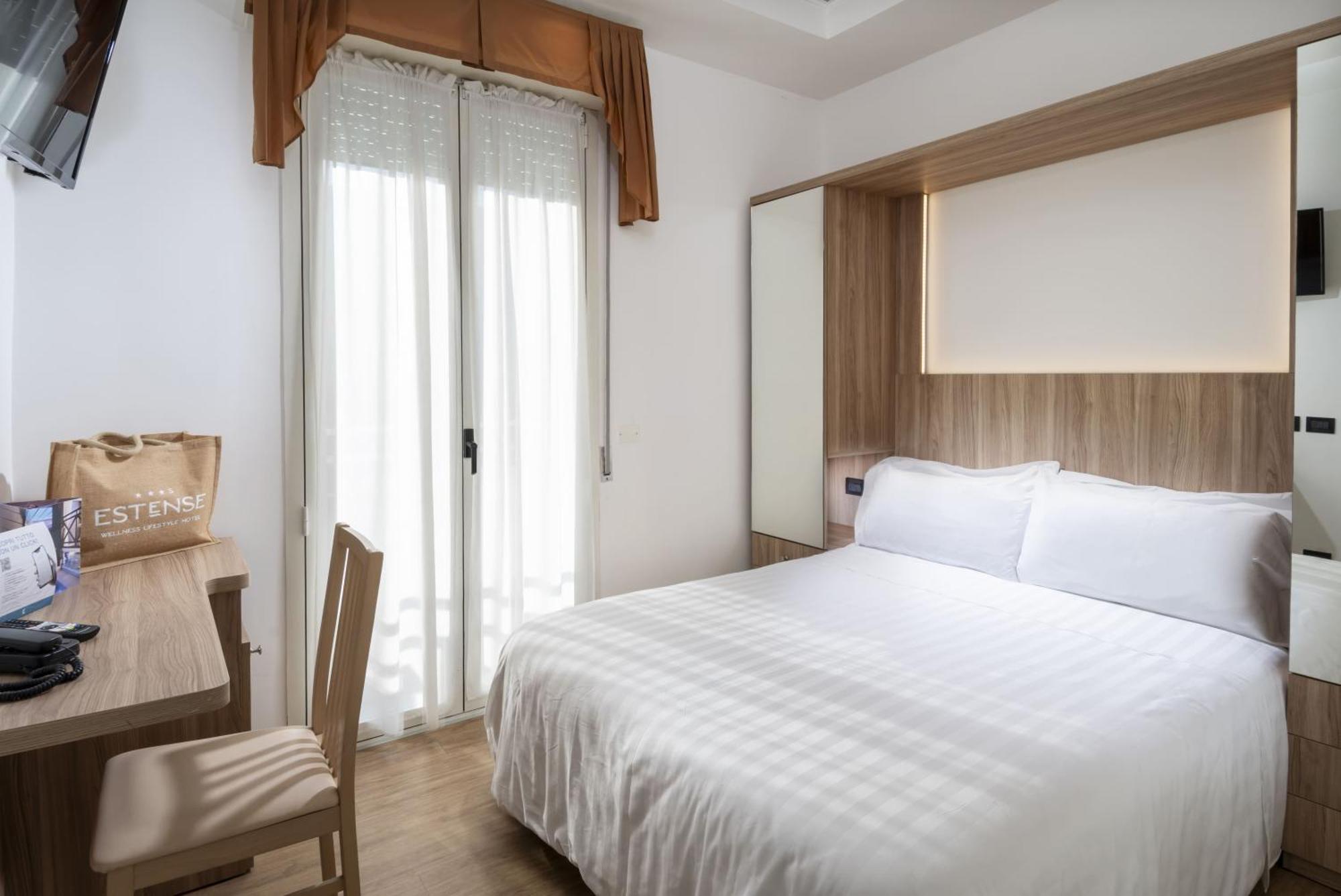 Hotel Estense Гаттео-а-Маре Экстерьер фото